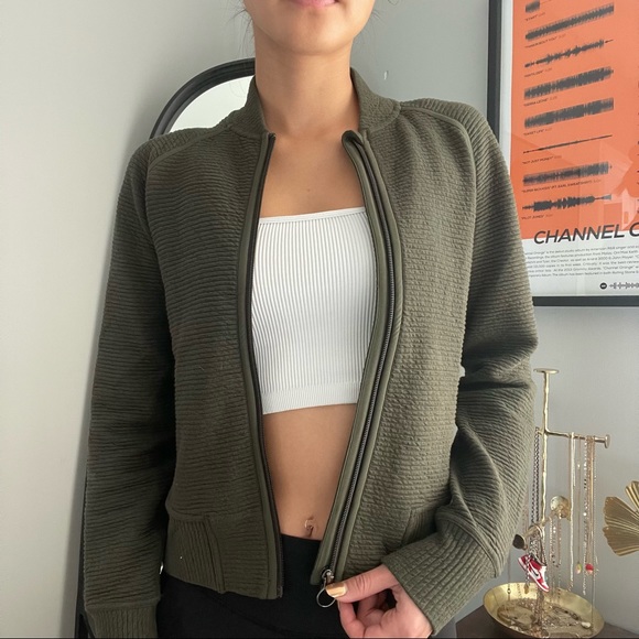 lululemon athletica Jackets & Blazers - Lululemon bomber jacket